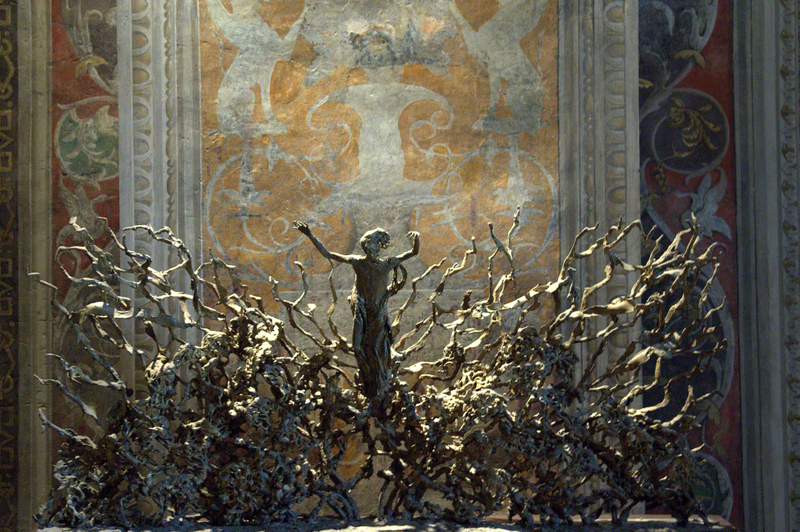 Illustration for article titled The Pope's Audience Hall Looks Like A Final Fantasy Boss Fight